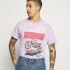 Clothing * | Mennace Mad City Print T-Shirt Lilac