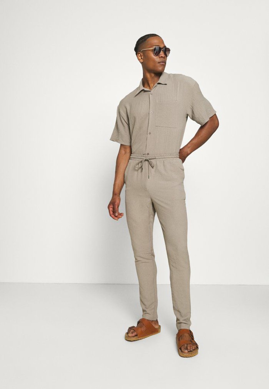 Shirt * | Mennace Crinkle Tapered Jogger Trousers Cream