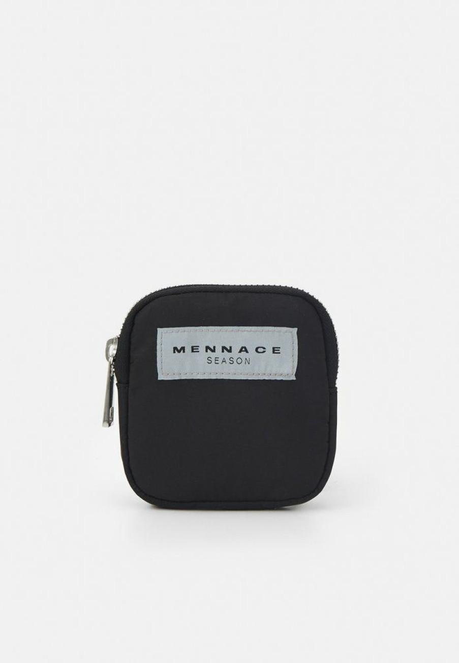 Accessoires * | Mennace On The Run Belt Bag Unisex Bum Bag Black