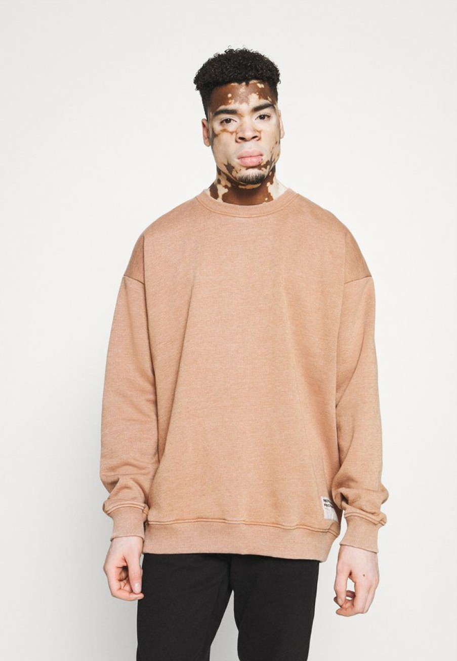 Clothing * | Mennace Reclaim Oversized Unisex Sweatshirt Brown